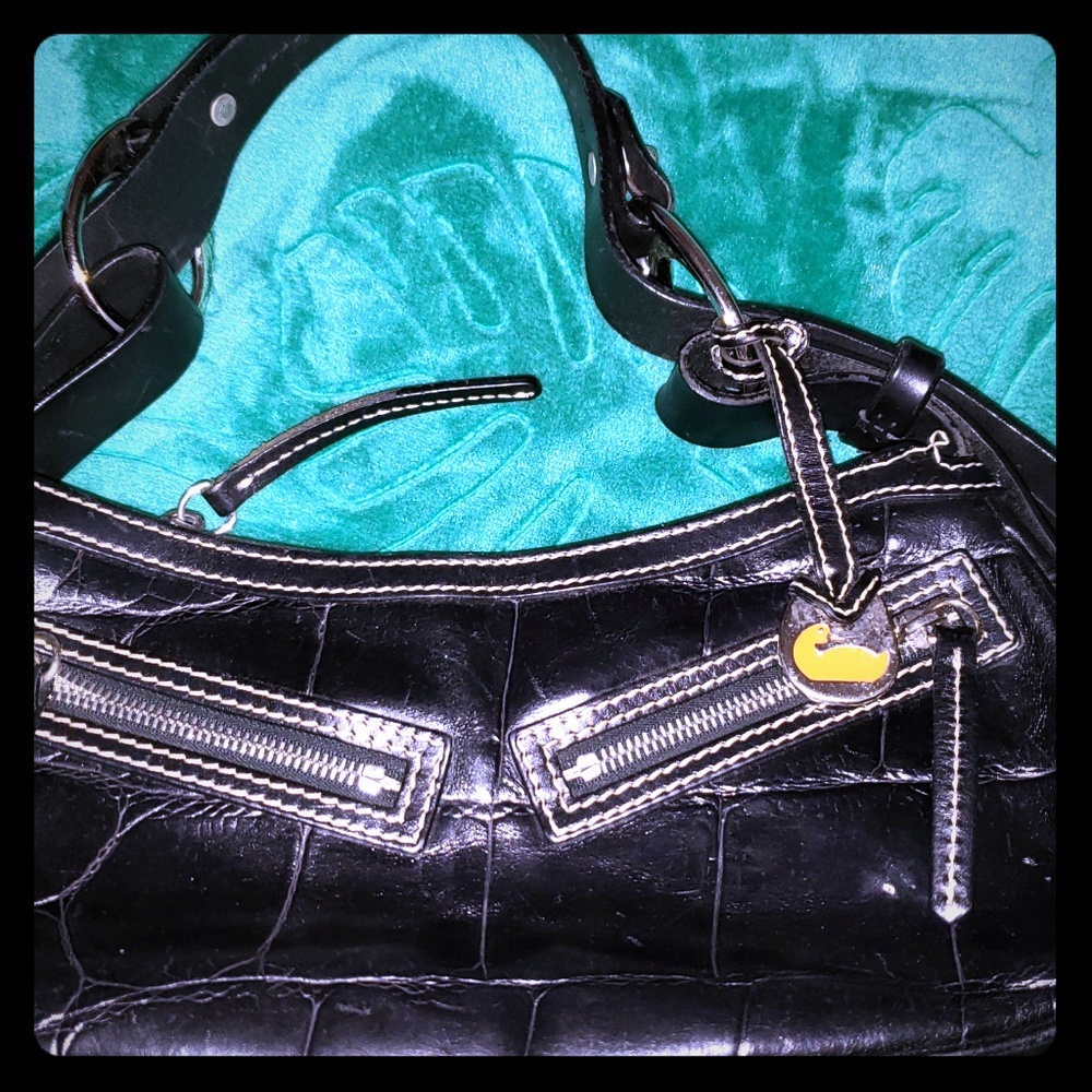 Dooney & Bourke